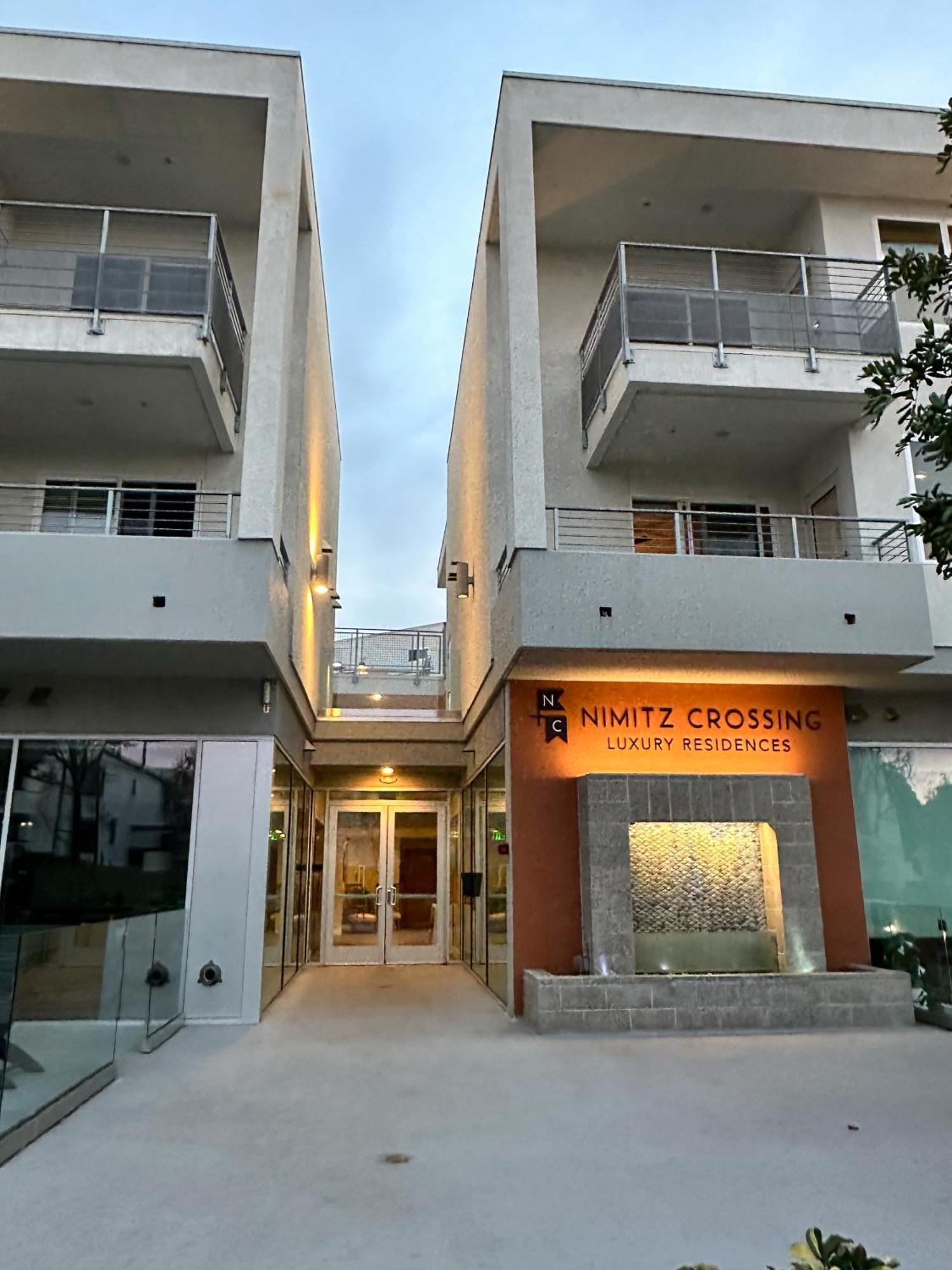 Nimitz Crossing Luxury Residences San Diego Exteriör bild
