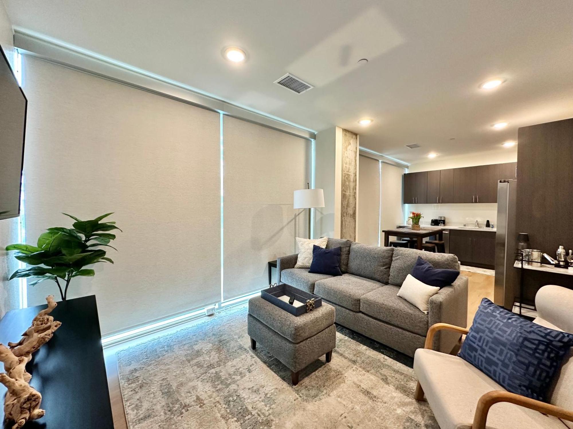 Nimitz Crossing Luxury Residences San Diego Rum bild